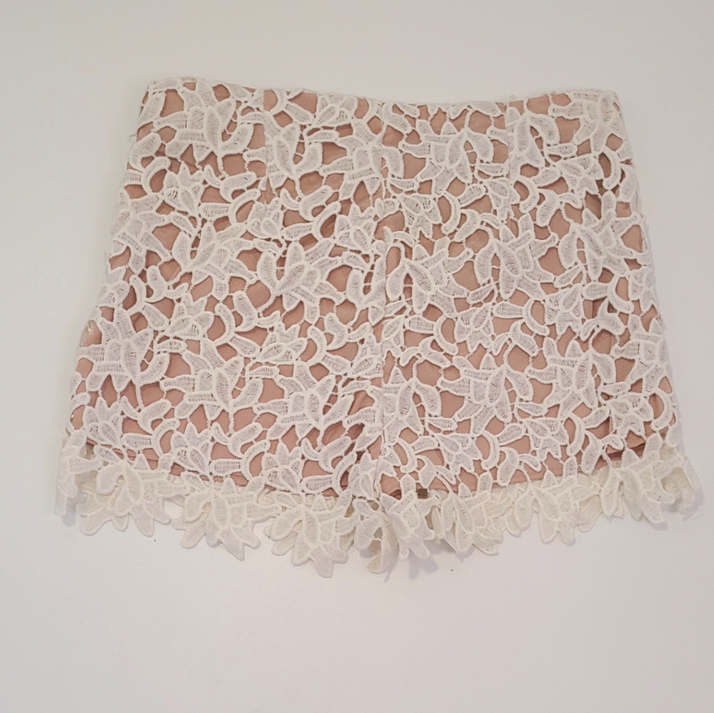 Blush noir white crochet shorts with skin tone lining‎ size small S